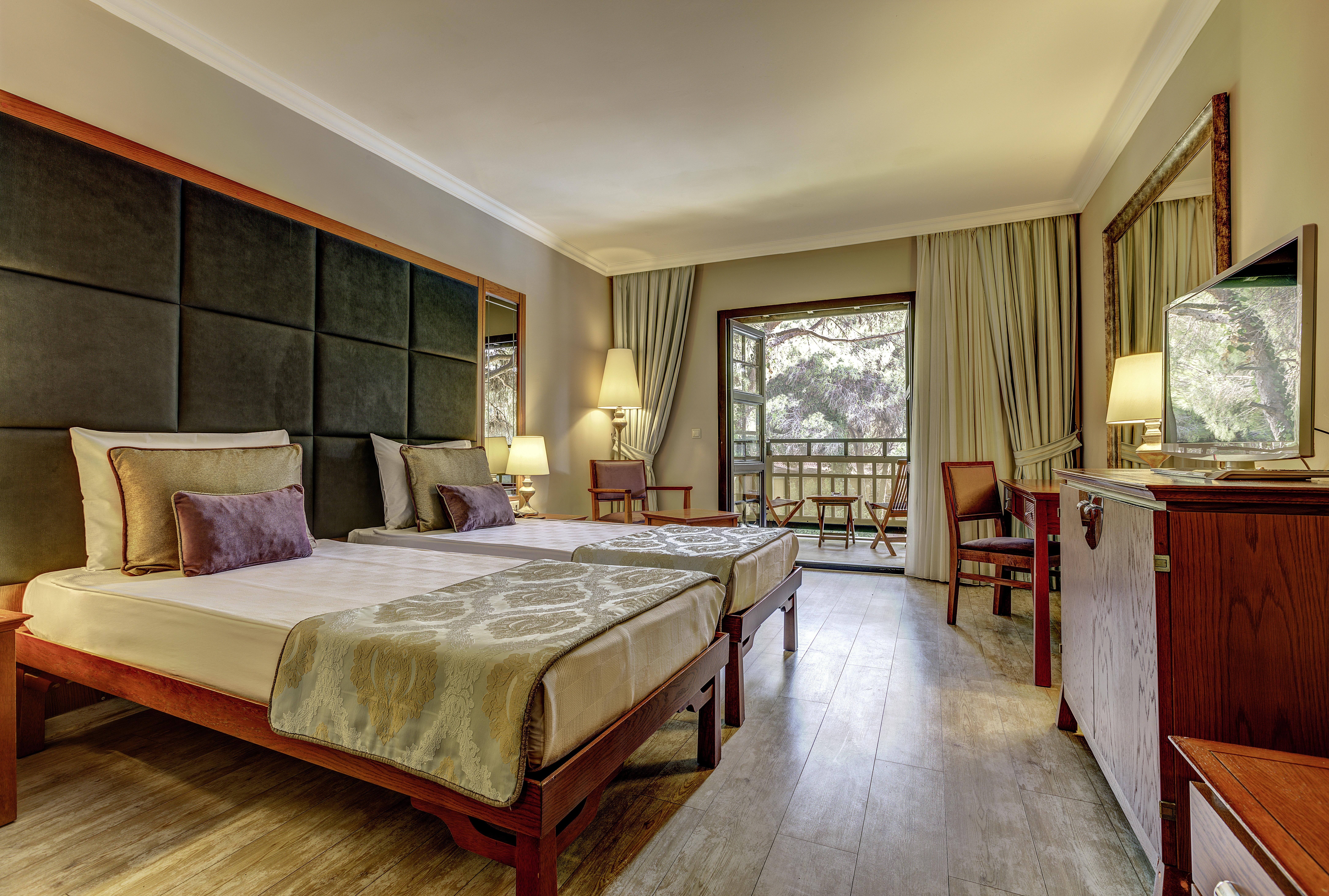 อควาเวิลด์ เบเล็ก Hotel อันตัลยา ภายนอก รูปภาพ A room at the hotel