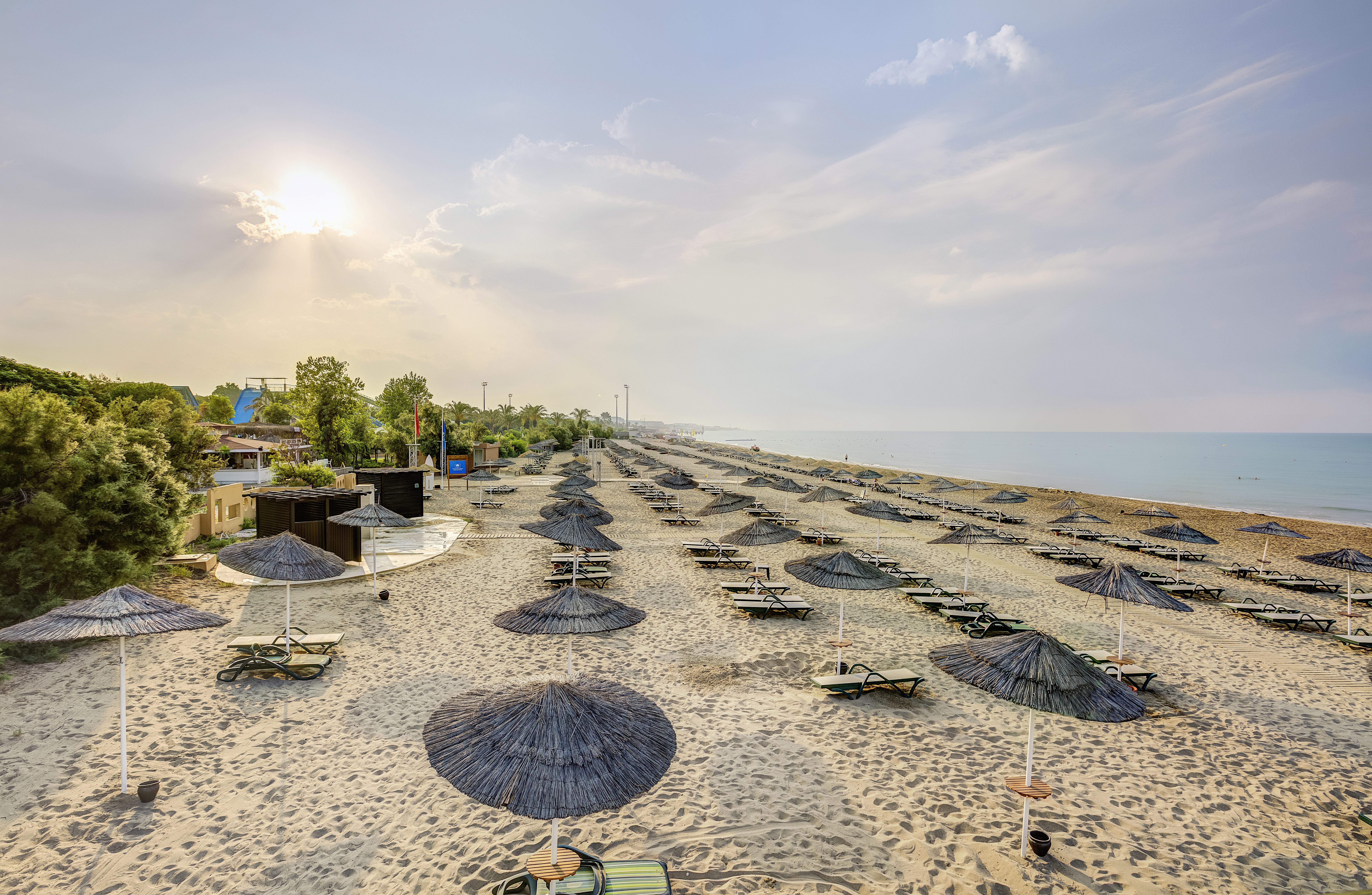 อควาเวิลด์ เบเล็ก Hotel อันตัลยา ภายนอก รูปภาพ The beach of Nikiti